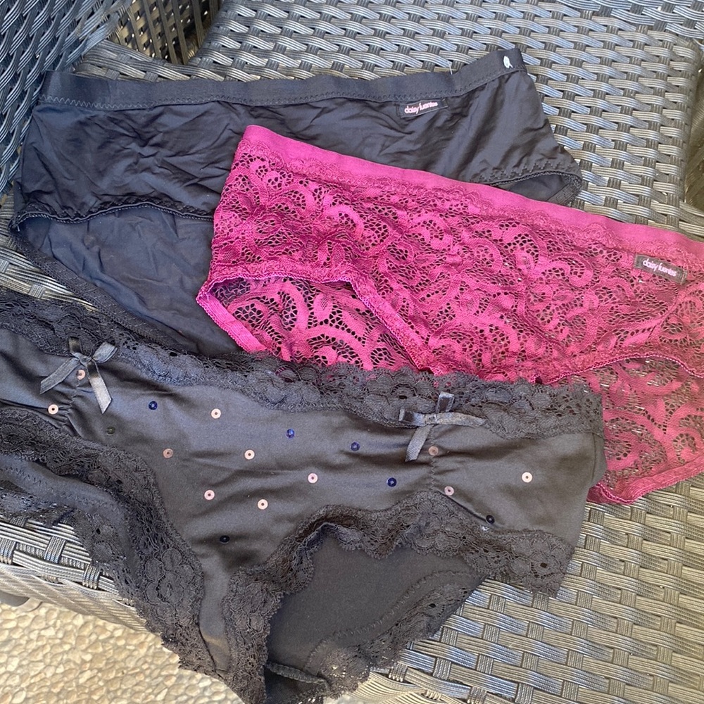 3 pairs brand new panties size medium black and burgundy